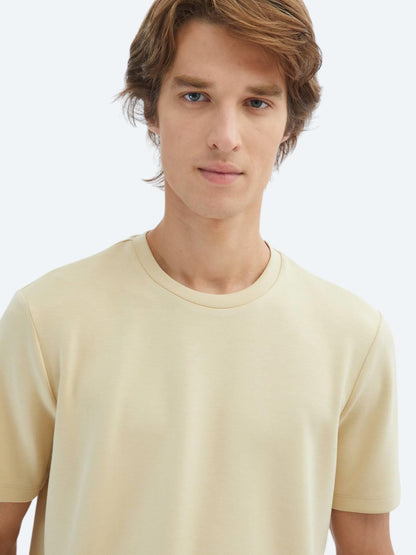Açık Sarı Düz Bisiklet Yaka T-shirt