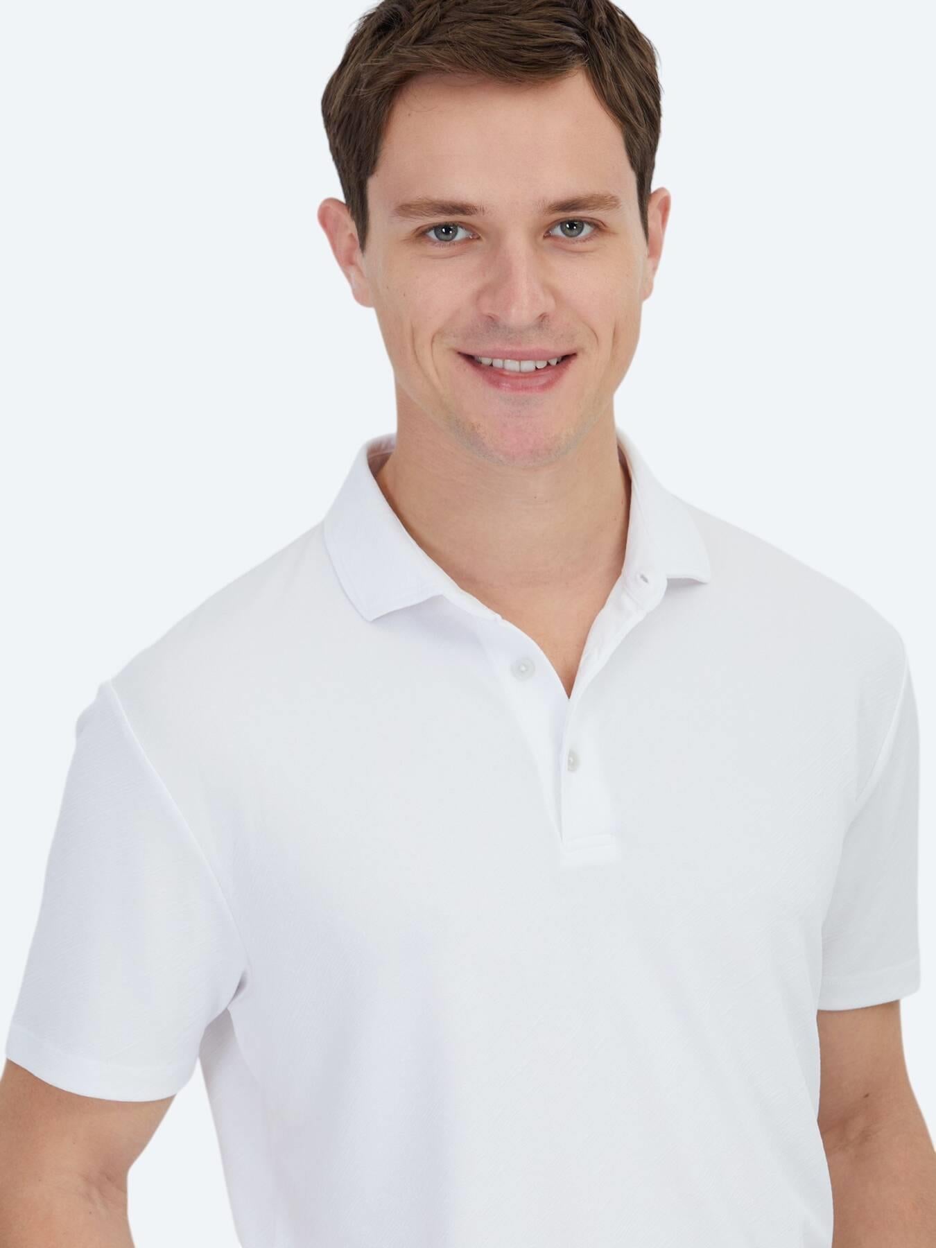 Beyaz Jakarlı Polo Yaka T-shirt