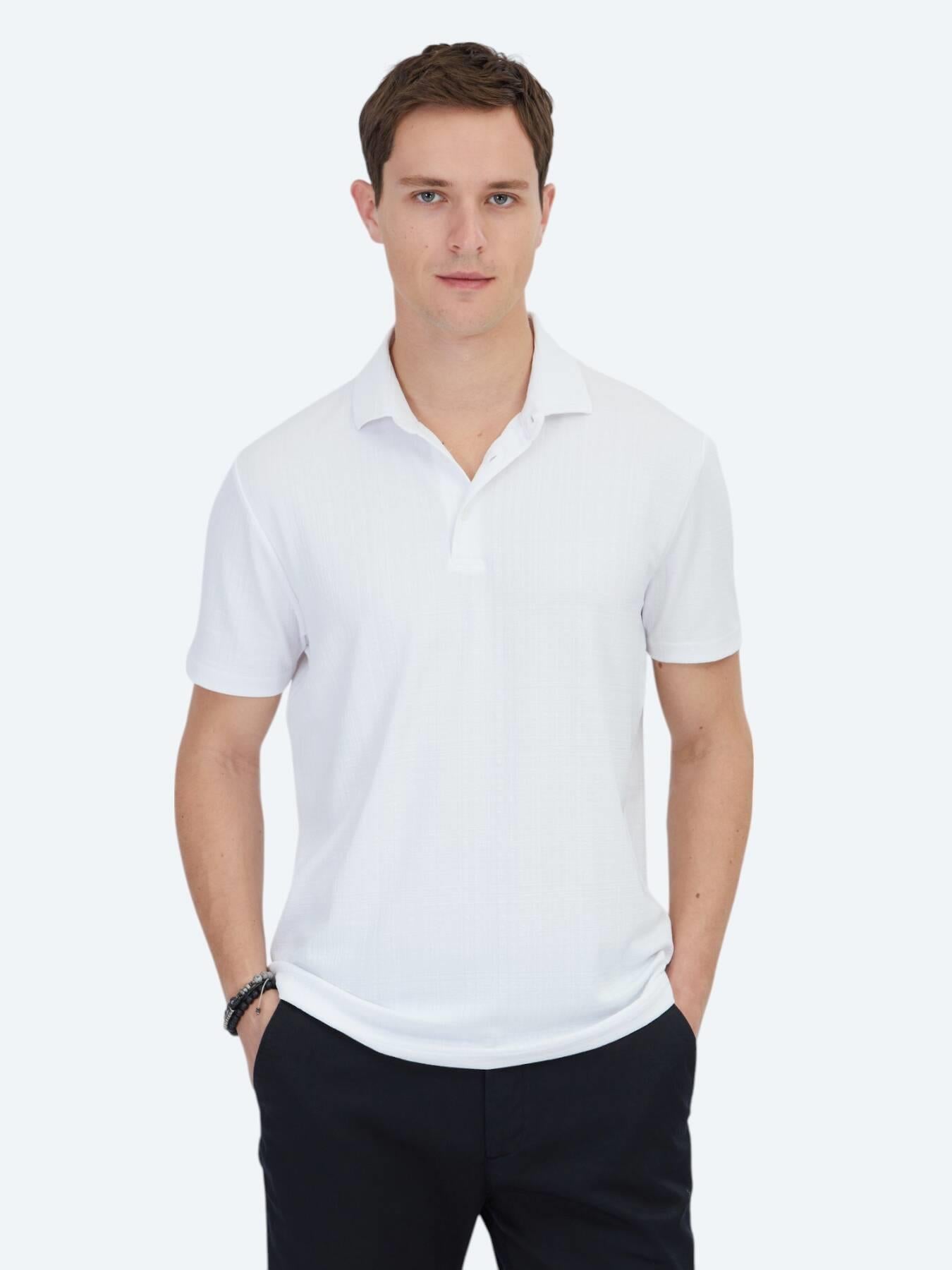 Beyaz Jakarlı Polo Yaka T-shirt