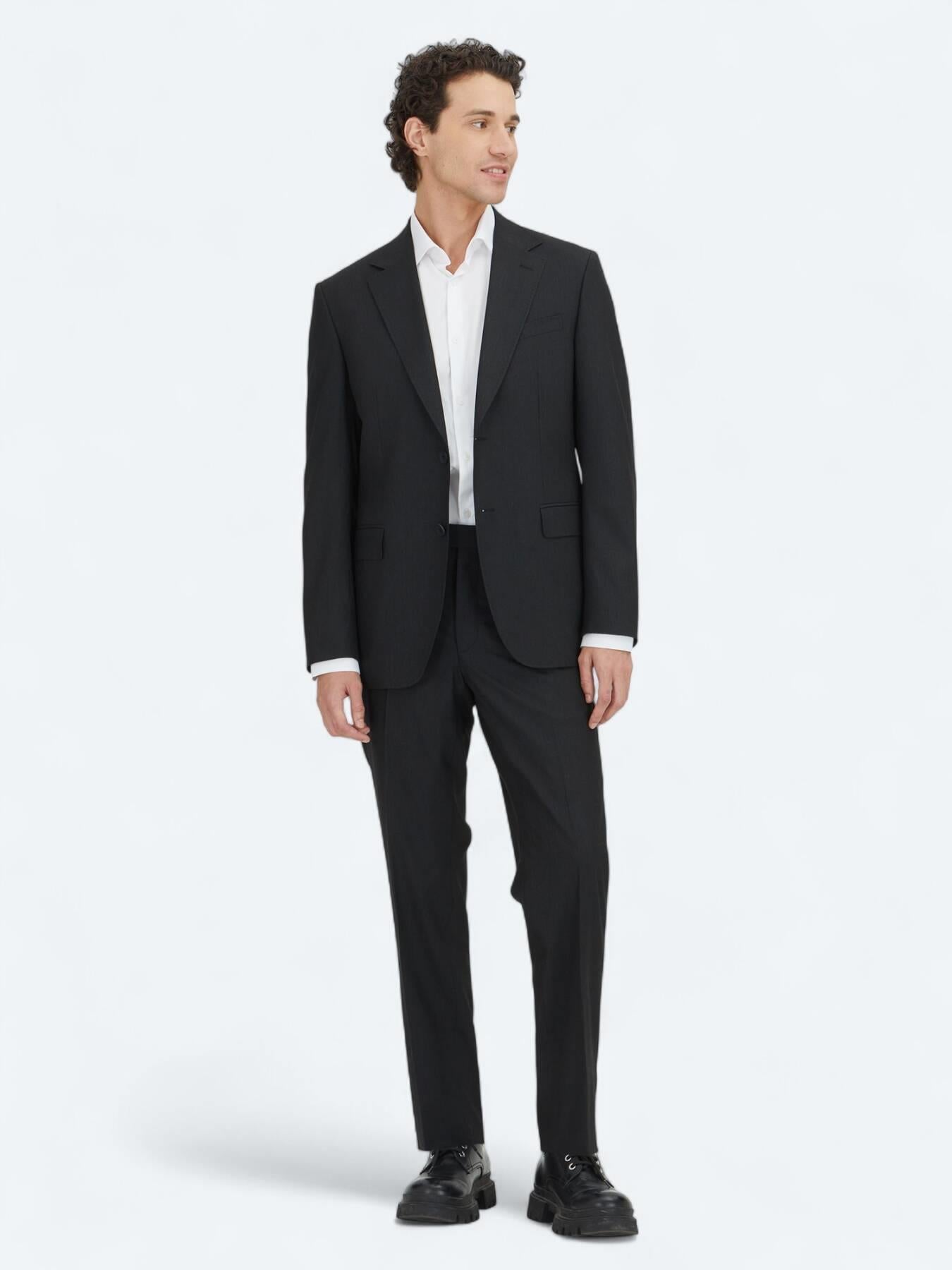 Siyah Çizgili Modern Fit Takım Elbise