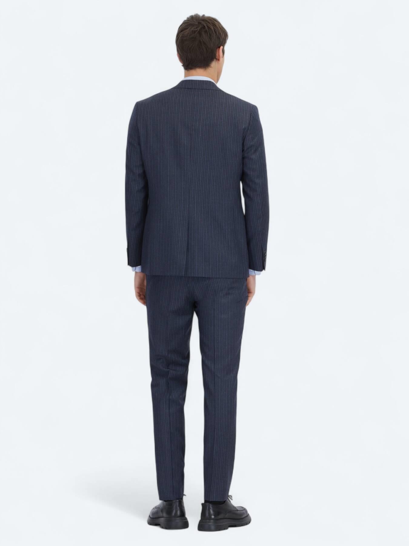 Lacivert Çizgili Modern Fit Yün Karışımlı Takım Elbise