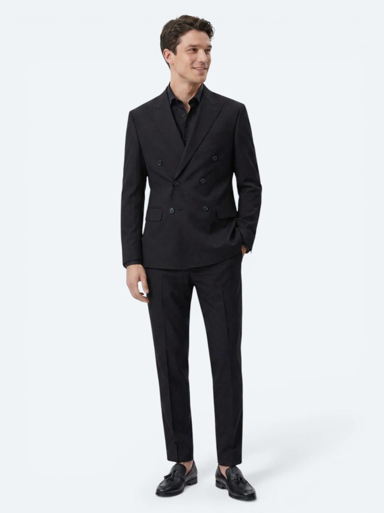 Siyah Düz Modern Fit Yün Karışımlı Takım Elbise