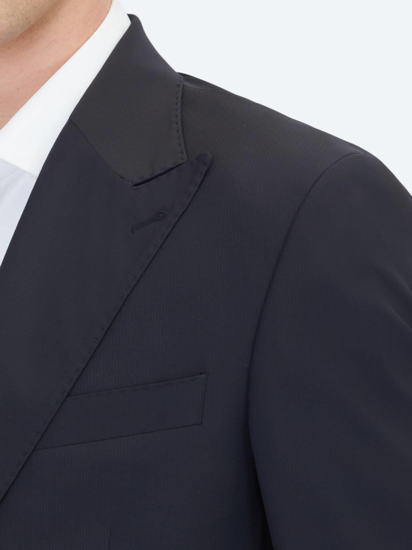 Siyah Çizgili Modern Fit Takım Elbise