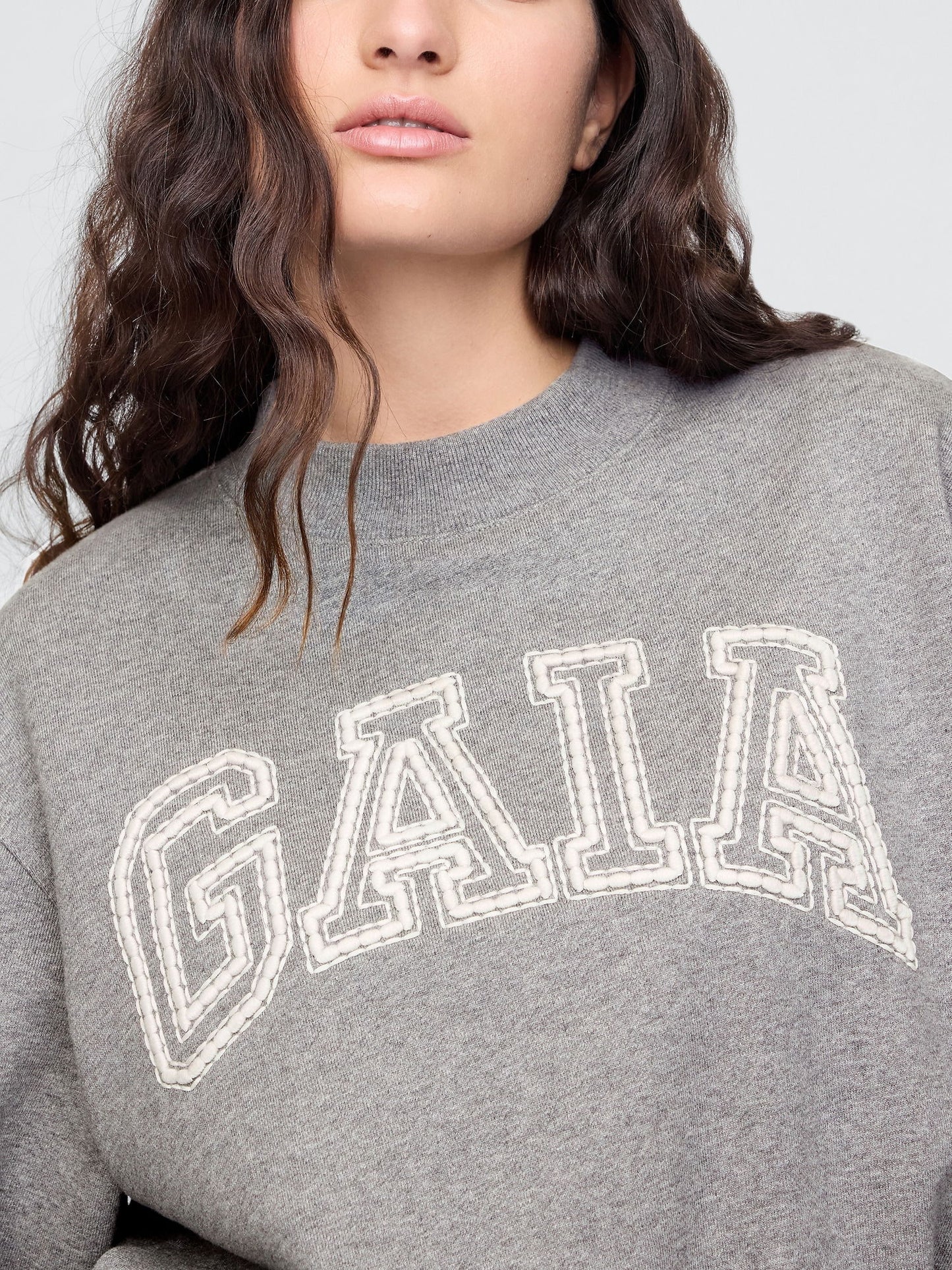 Gri Gap X Cult Gaia Crop Logo Sweatshirt