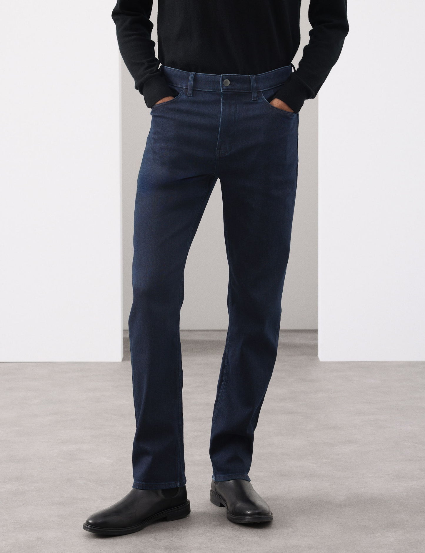Düz Kesim Jeans