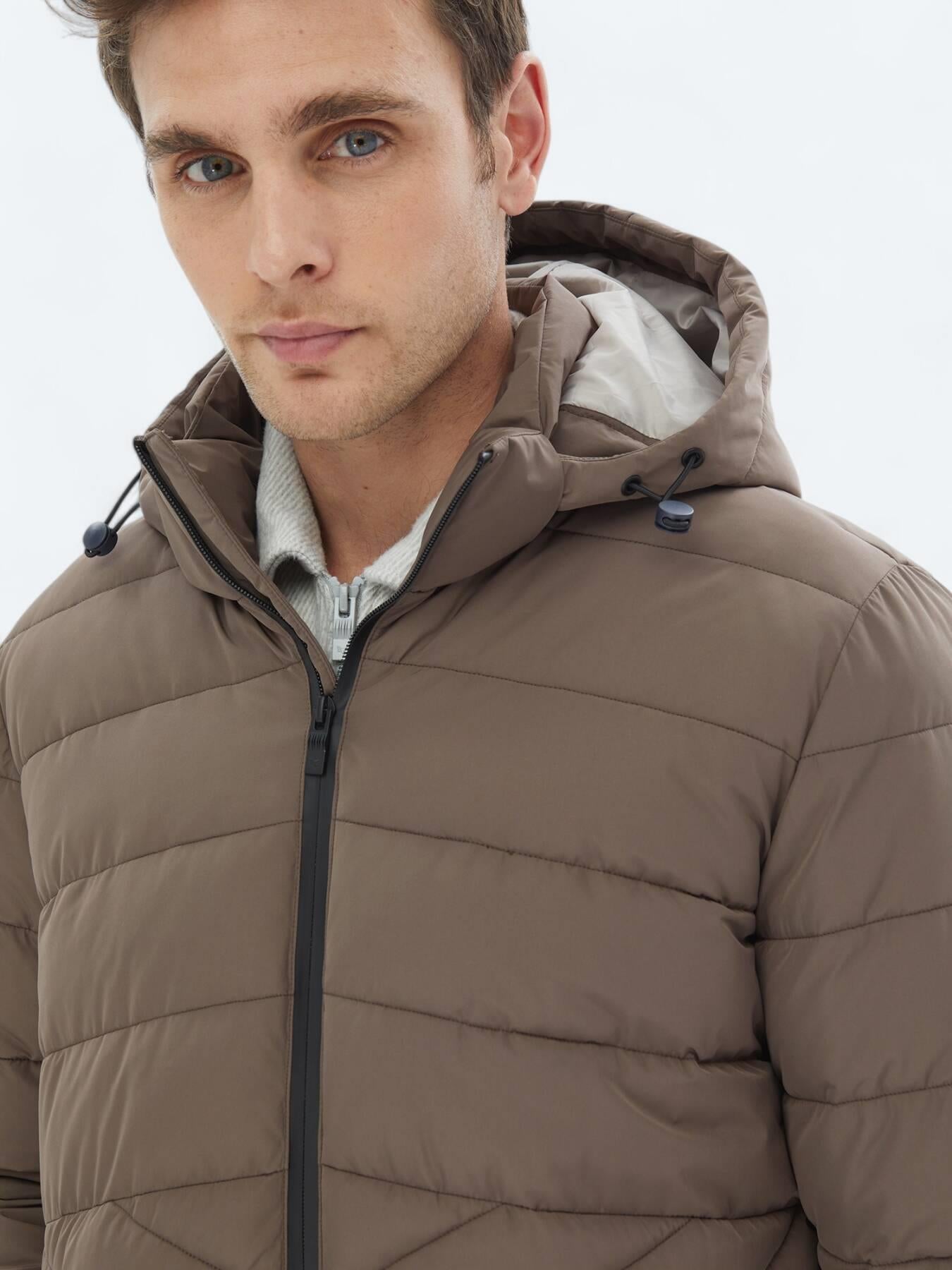 Bej Regular Fit Kapüşonlu Casual Dokuma Mont