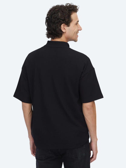 Siyah Desenli Dik Yaka T-shirt