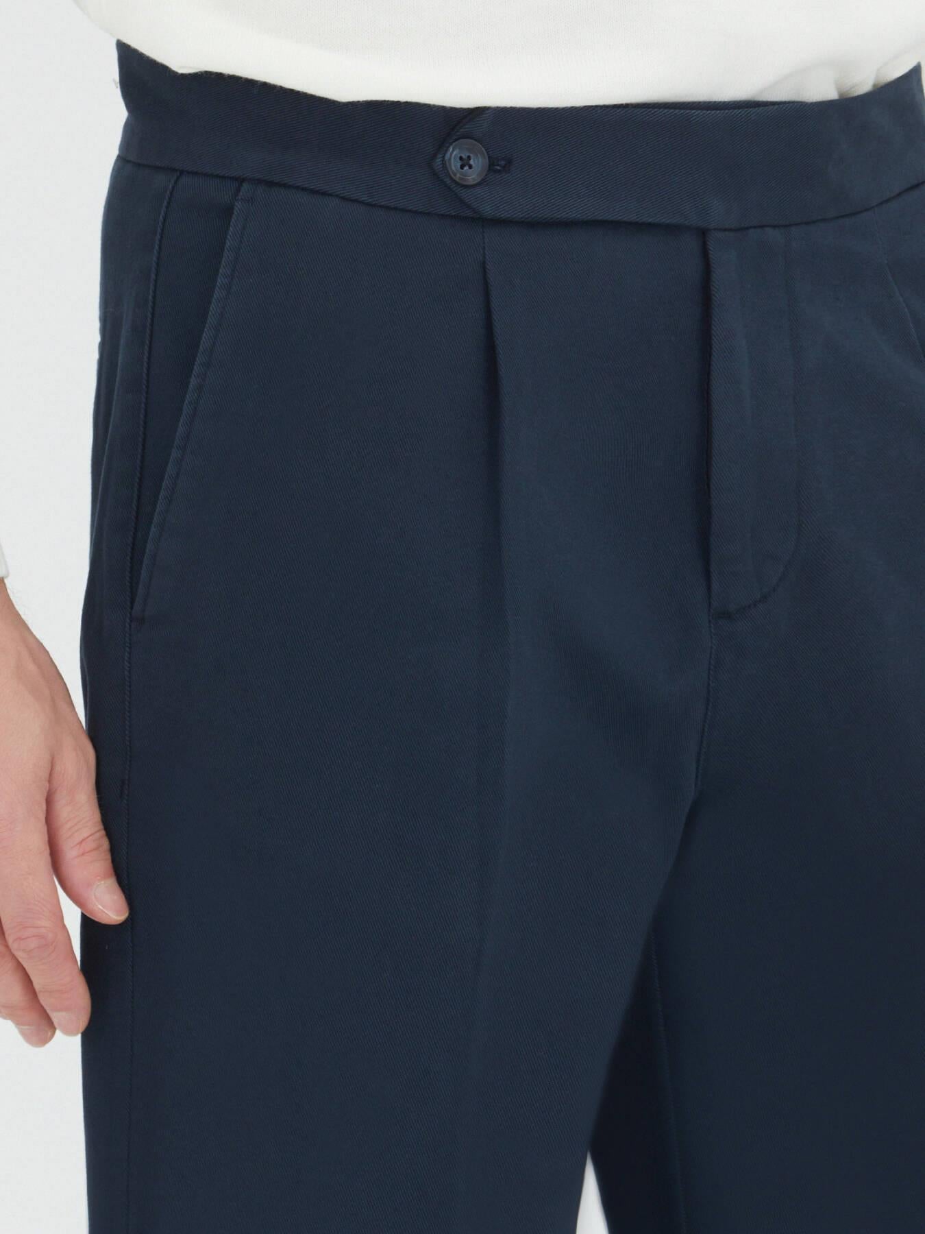 Lacivert Dokuma Carrot Fit Casual Pamuk Karışımlı Pantolon