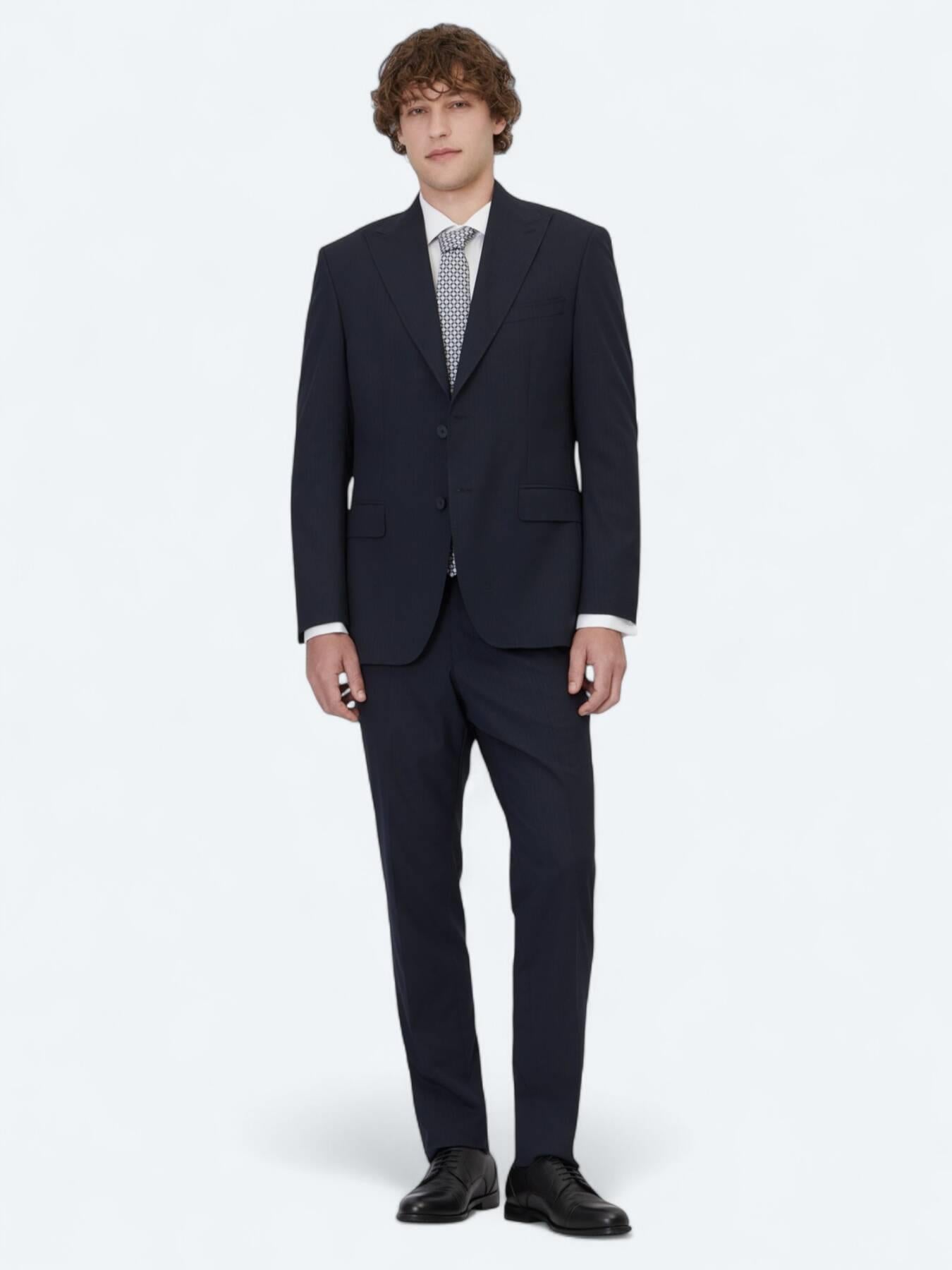 Lacivert Çizgili Modern Fit Takım Elbise