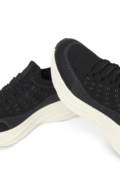 Derimod Zero Kadın Siyah Kalın Tabanlı Bağcıklı Kumaş Sneaker