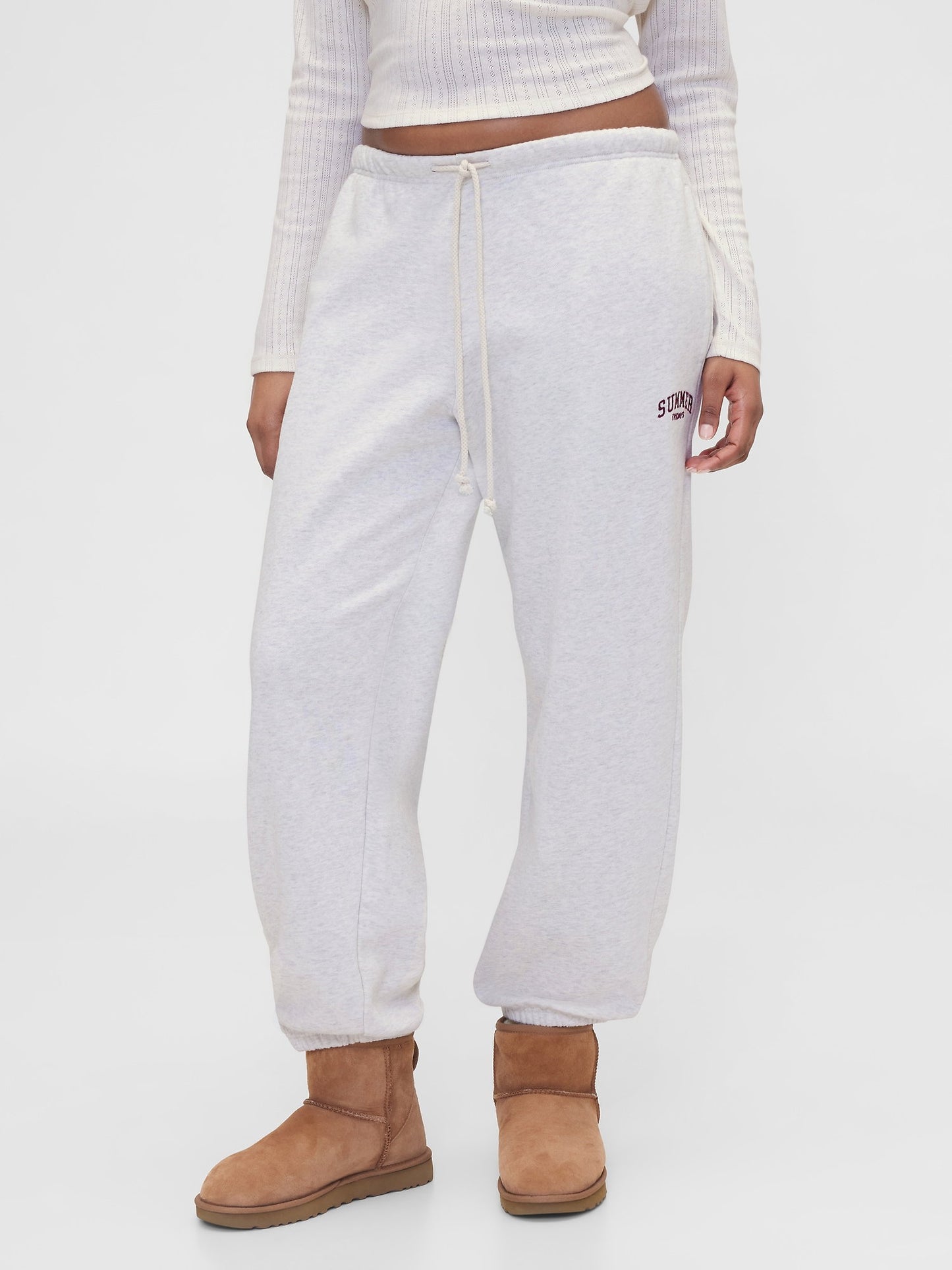 Gri Gap × Summer Fridays Heavyweight Relaxed Logo Eşofman Altı