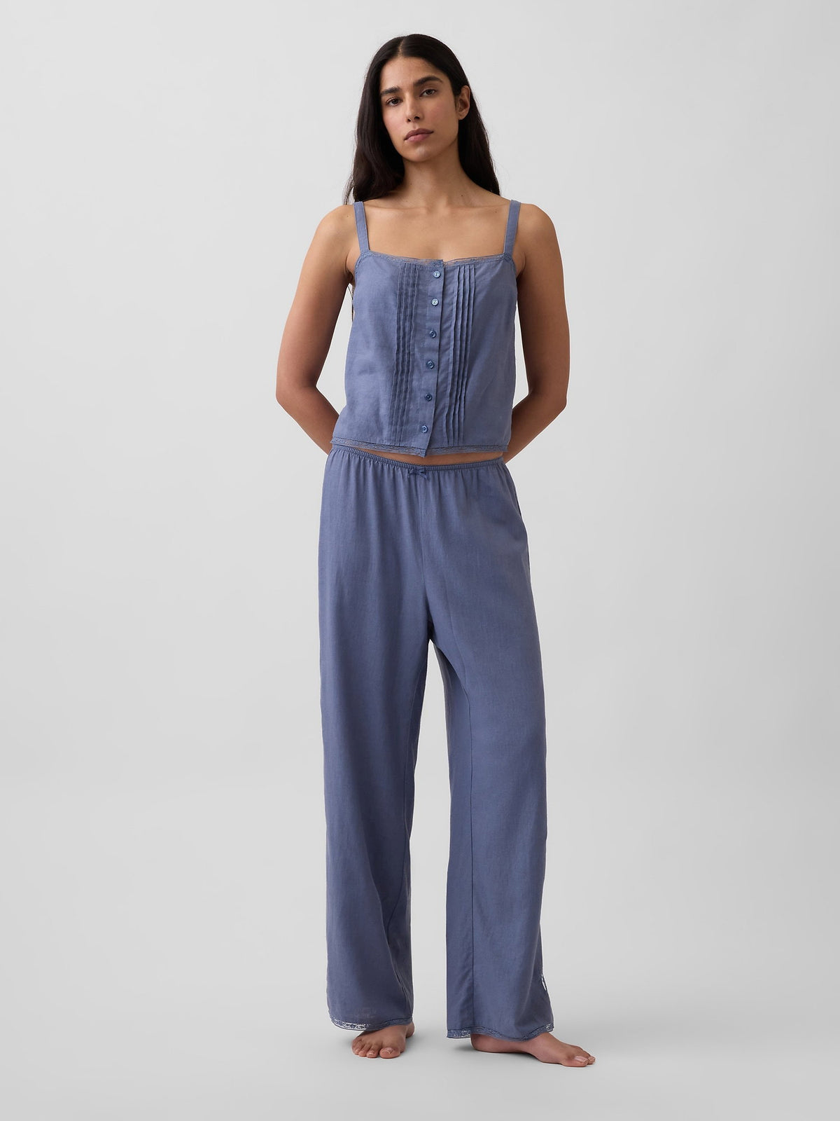Beyaz Keten Karışımlı Pintuck Kısa Askılı Pijama Üstü