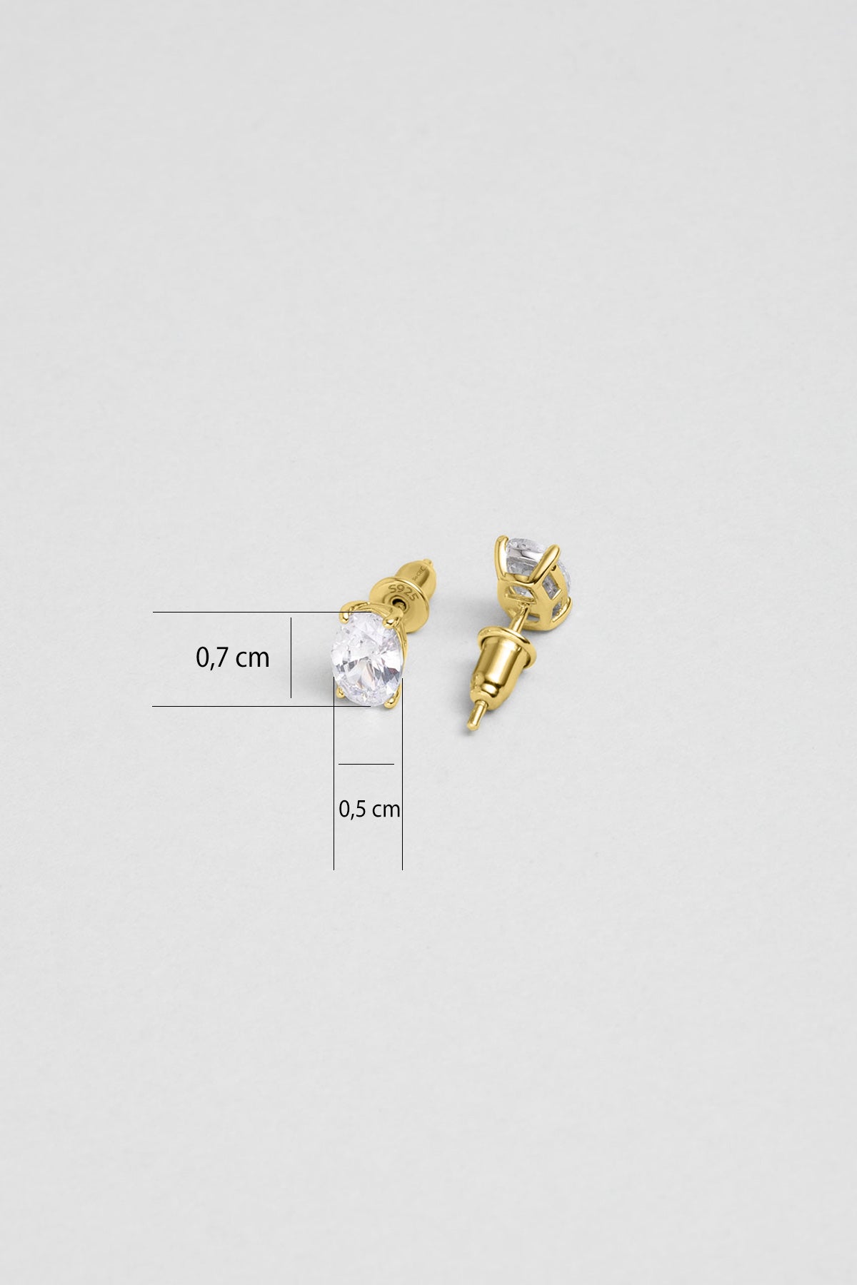 Oval Kesim 18 Ayar Sarı Altın Kaplama Gümüş Tektaş Küpe 5016270144