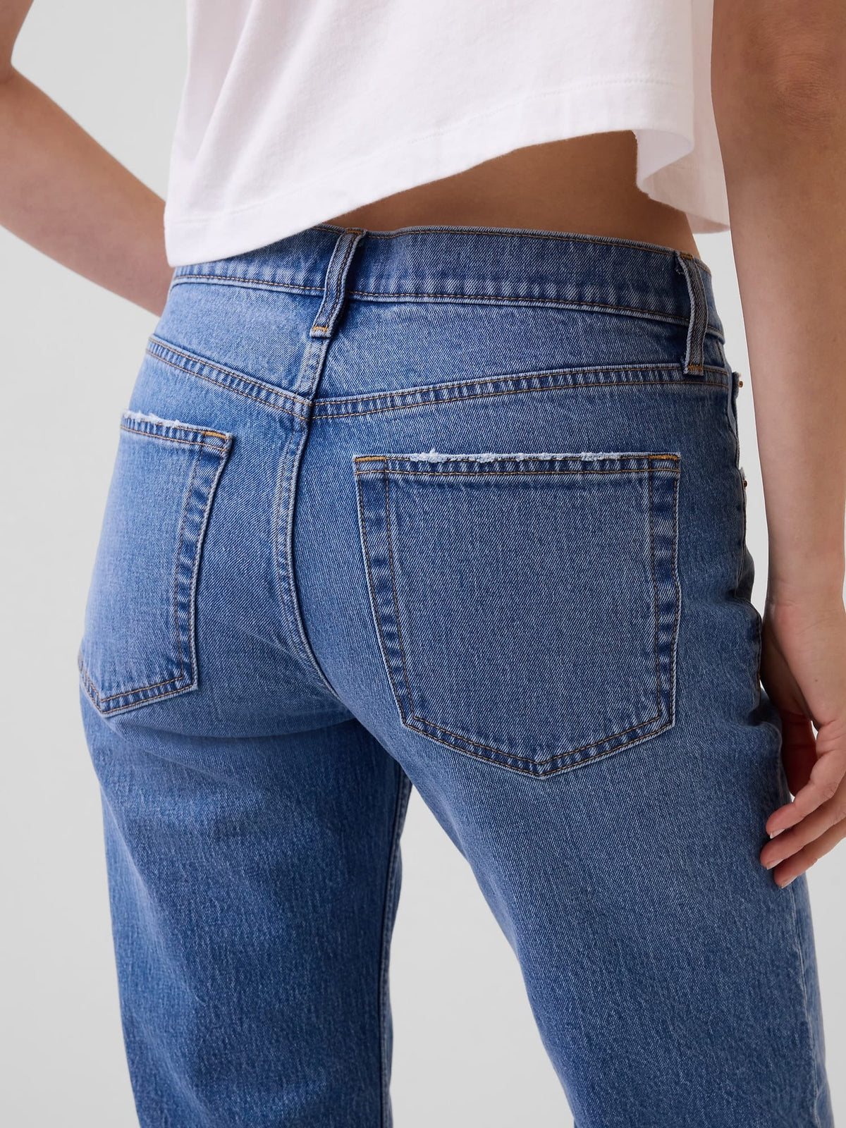 Mavi Mid Rise Relaxed Straight Jean Pantolon