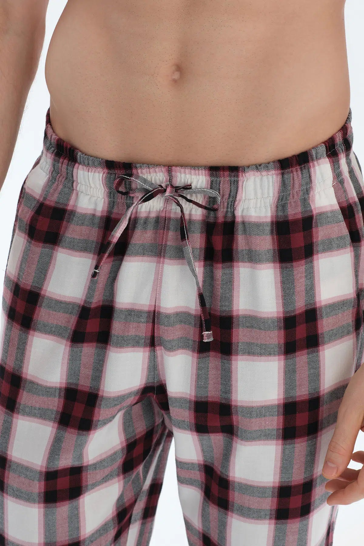 Ekru Nakış Detaylı Altı Dokuma Ekoseli Tişört Pantolon Pijama Takımı