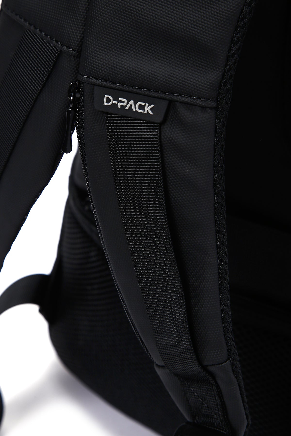 D-pack Erkek Siyah Teknolojik Kumaş Sırt Çantası