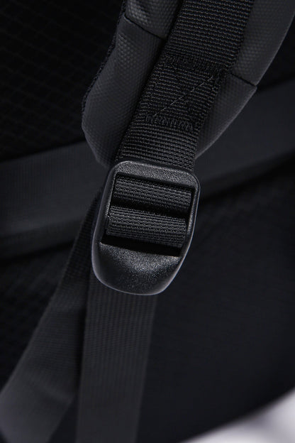 D-pack Erkek Siyah Teknolojik Hardcase Sırt Çantası