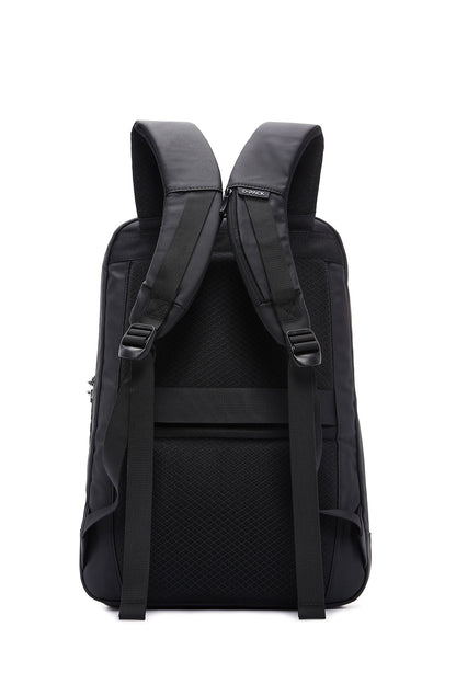 D-pack Erkek Siyah Teknolojik Hardcase Sırt Çantası