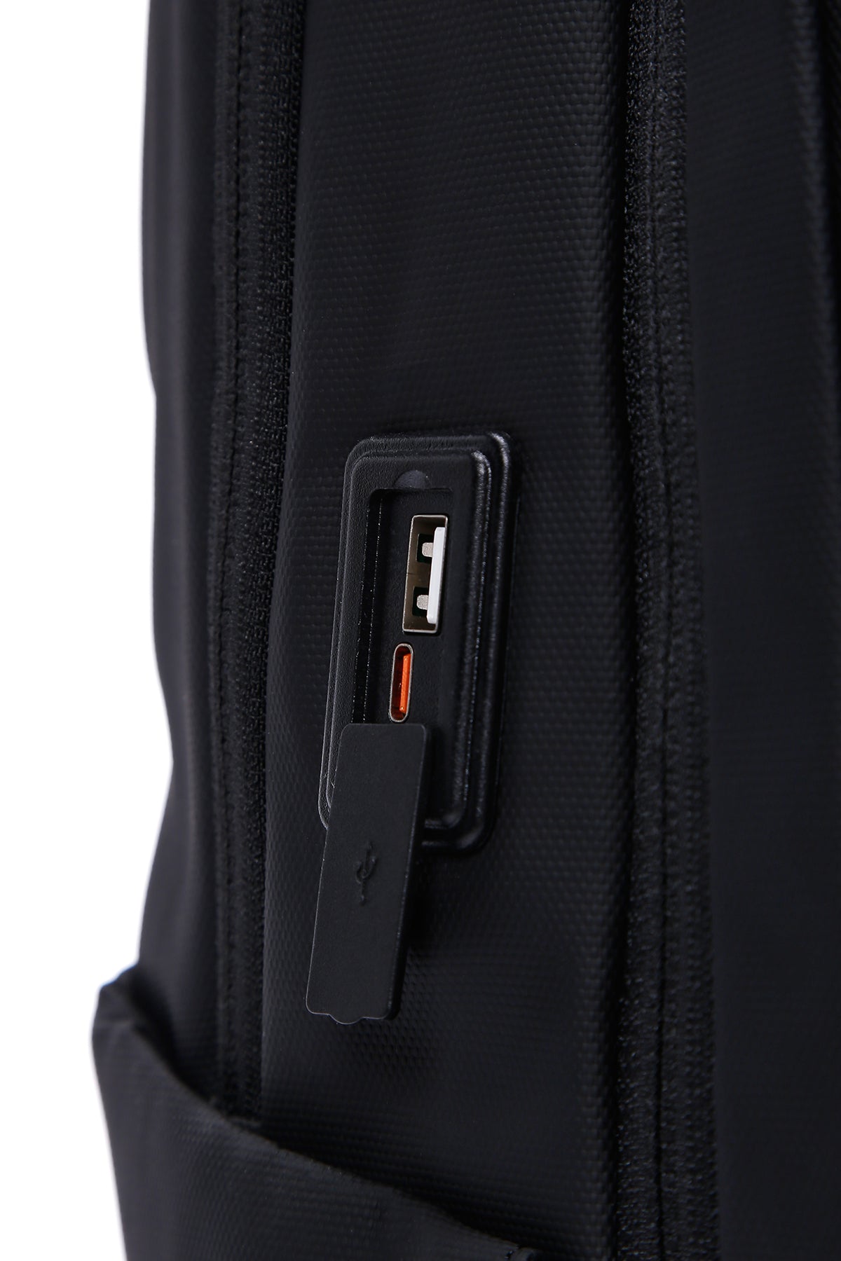D-pack Erkek Siyah Teknolojik Kumaş Hardcase Sırt Çantası