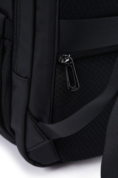 D-pack Erkek Siyah Teknolojik Kumaş Hardcase Sırt Çantası