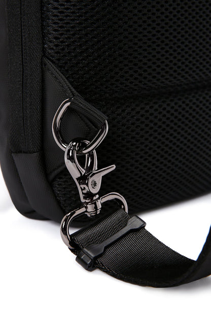 D-pack Erkek Siyah Teknolojik Sırt Çantası