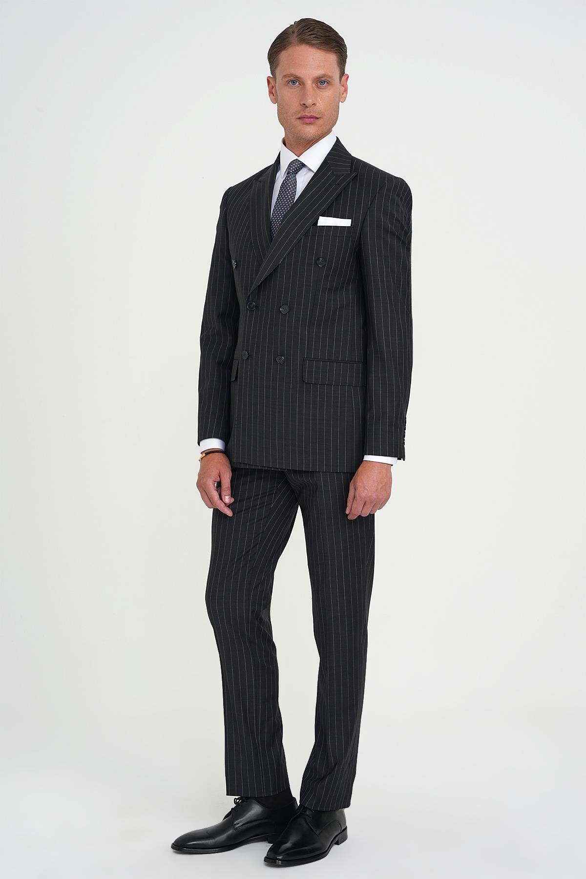 Slim Fit Çift Yırtmaç Çizgili Kruvaze Klasik Antrasit Takım Elbise Tk 925