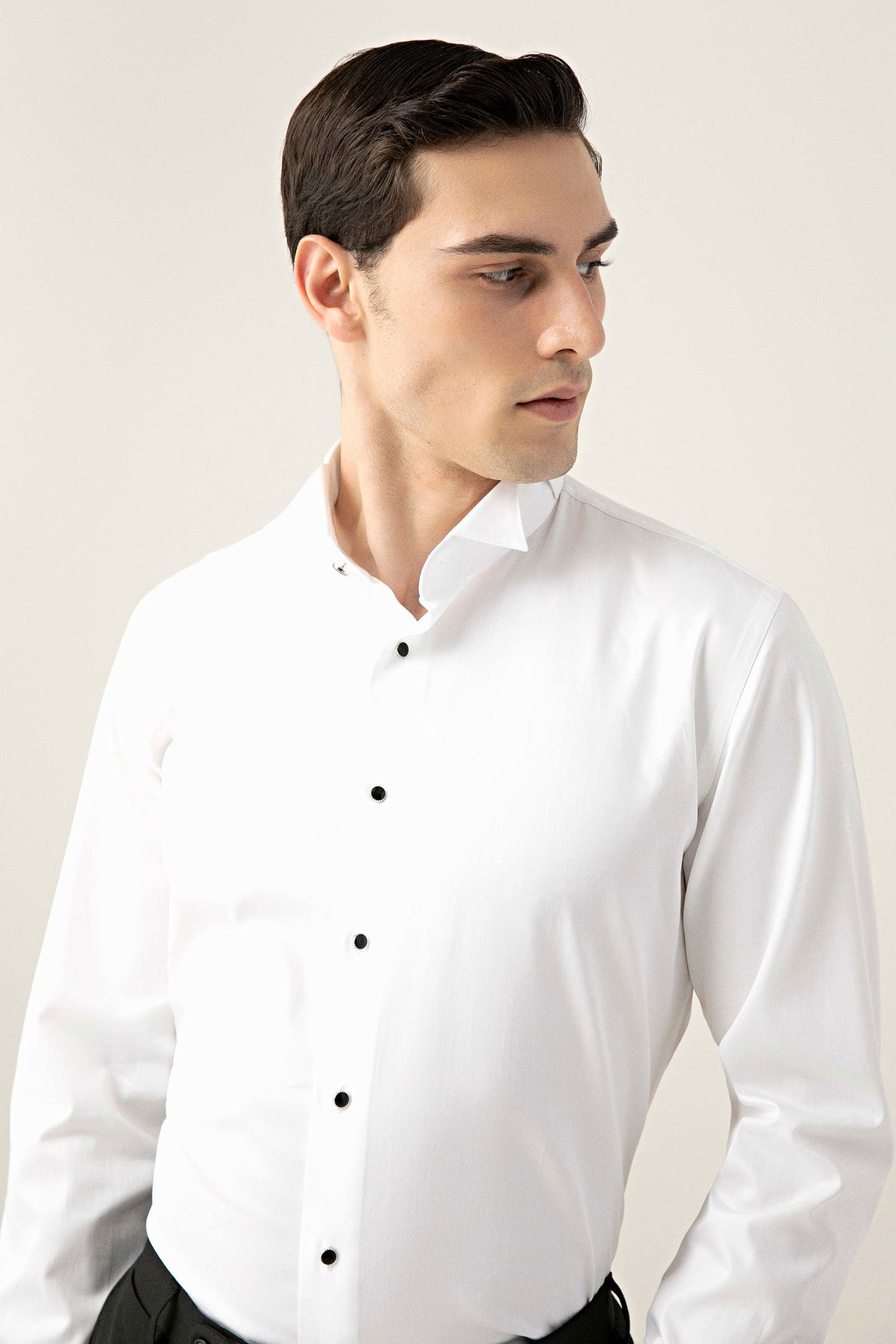 Damat Slim Fit Beyaz Düz %100 Pamuk Nano Care Smokin Gömlek