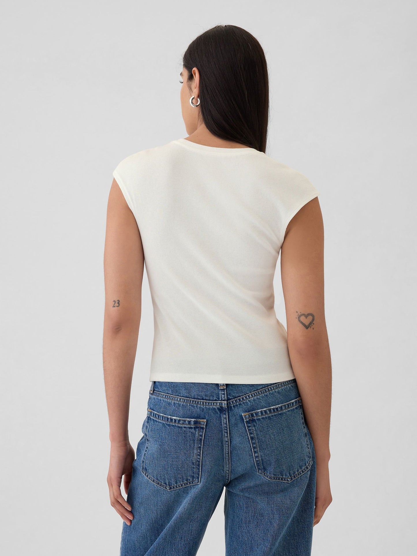 Kırık Beyaz Modern T-shirt