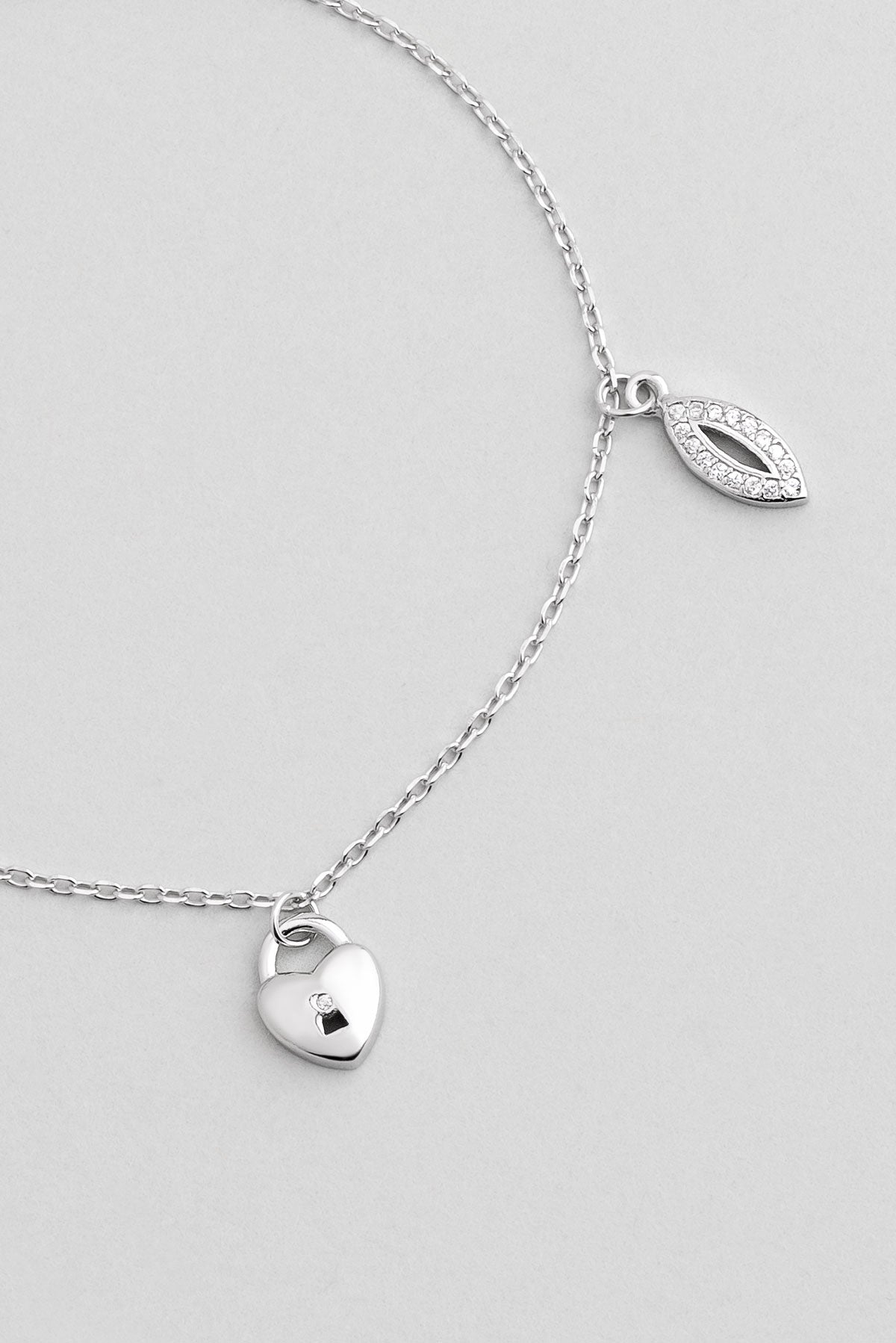 Aşk Anahtarı 18 Ayar Beyaz Altın Kaplama 19 Cm Gümüş Minimal Bileklik 5124450199