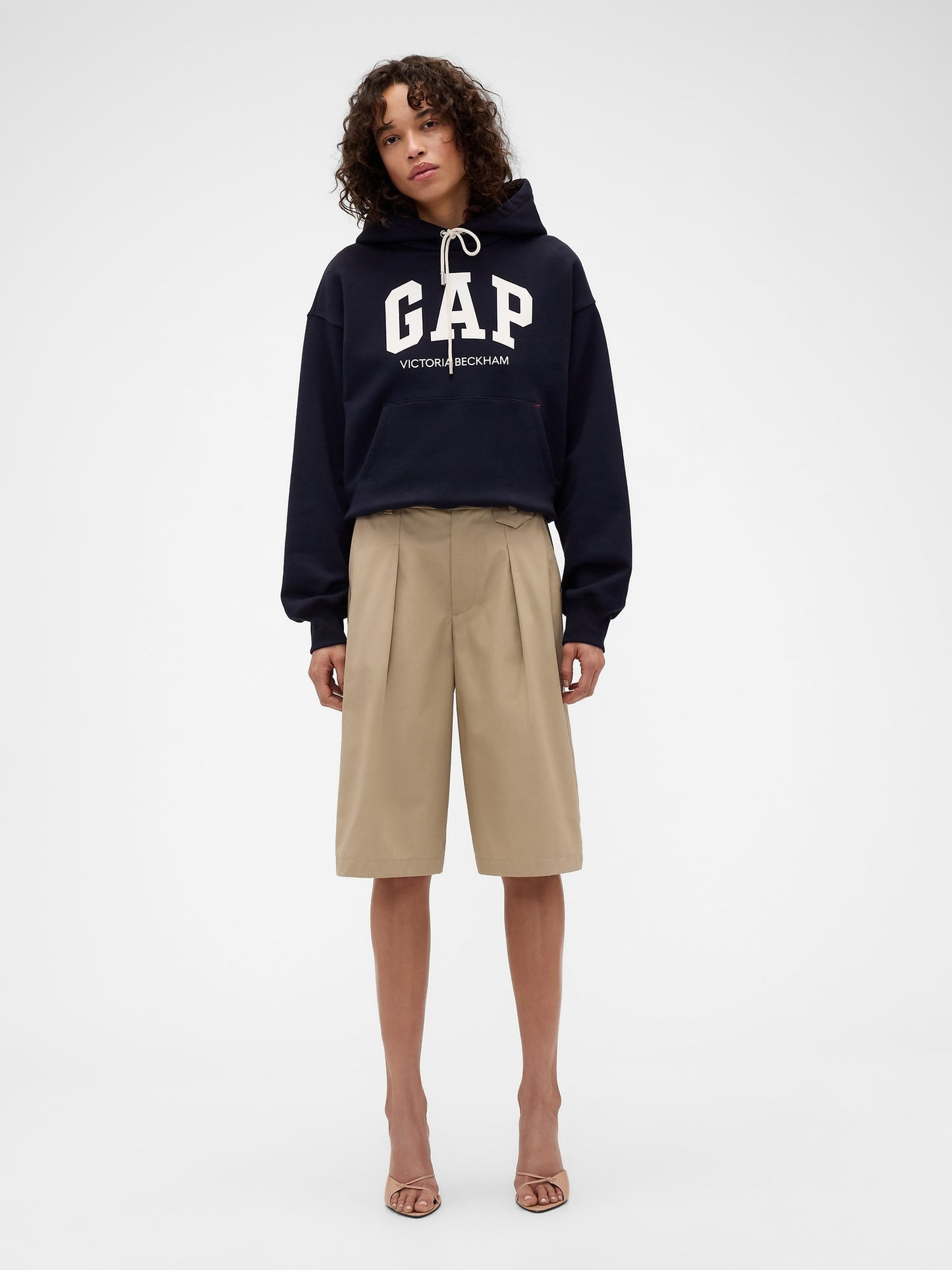 Bej Gap × Victoria Beckham High Rise Pileli Şort