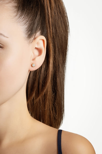 Beyaz Taşlı 18 Ayar Sarı Altın Kaplama Unisex Gümüş Tek Taş Küpe 5134300144