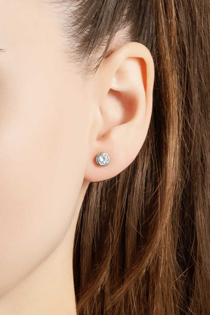 Beyaz Taşlı 18 Ayar Beyaz Altın Kaplama Unisex Gümüş Tek Taş Küpe 5134300199