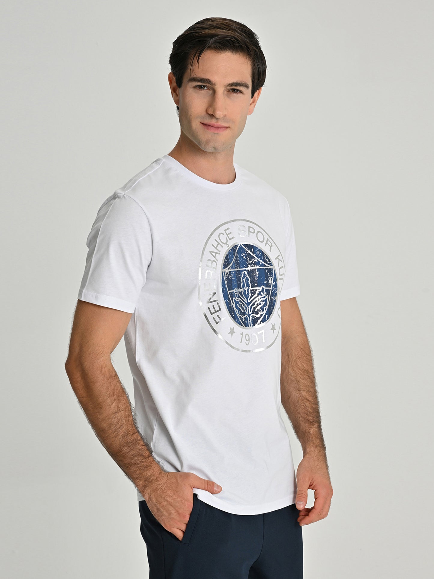 Fenerbahçe Tribün Varak Logolu Beyaz Erkek Tshirt