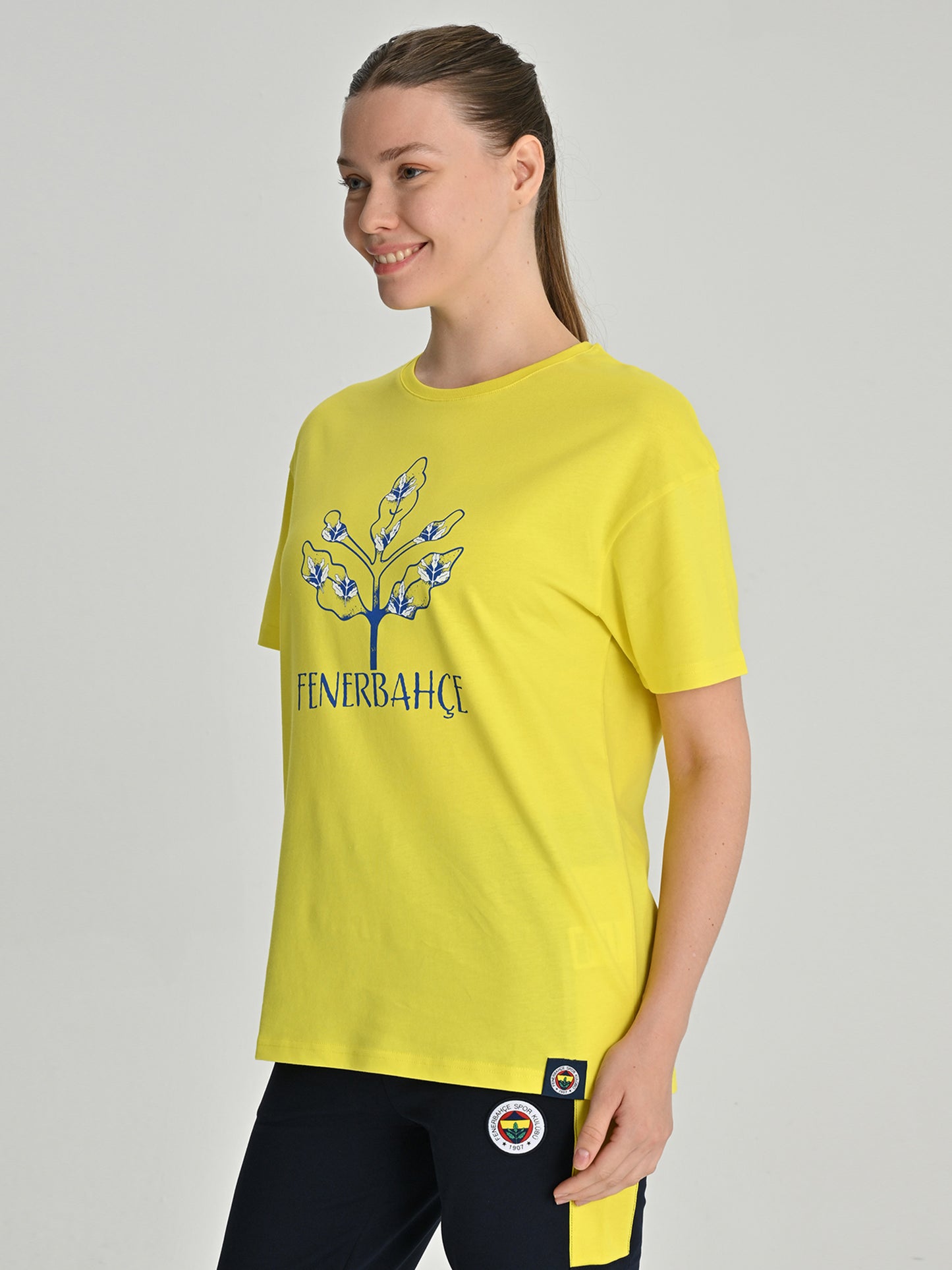 Fenerbahçe Sarı Tribün Sarı Lacivert Palamutlu Kadın Tshirt