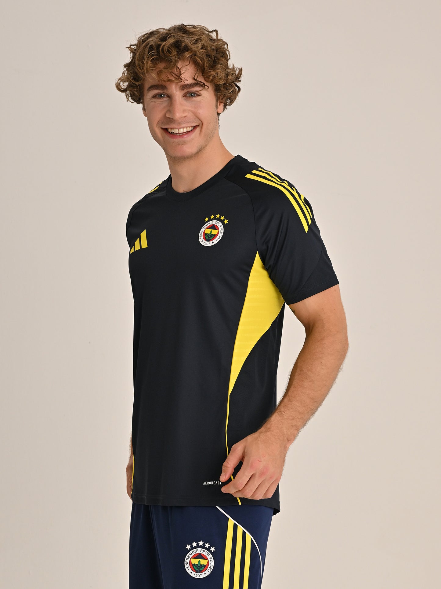 Fenerbahçe 2025/26 A Takım Lacivert Tshirt