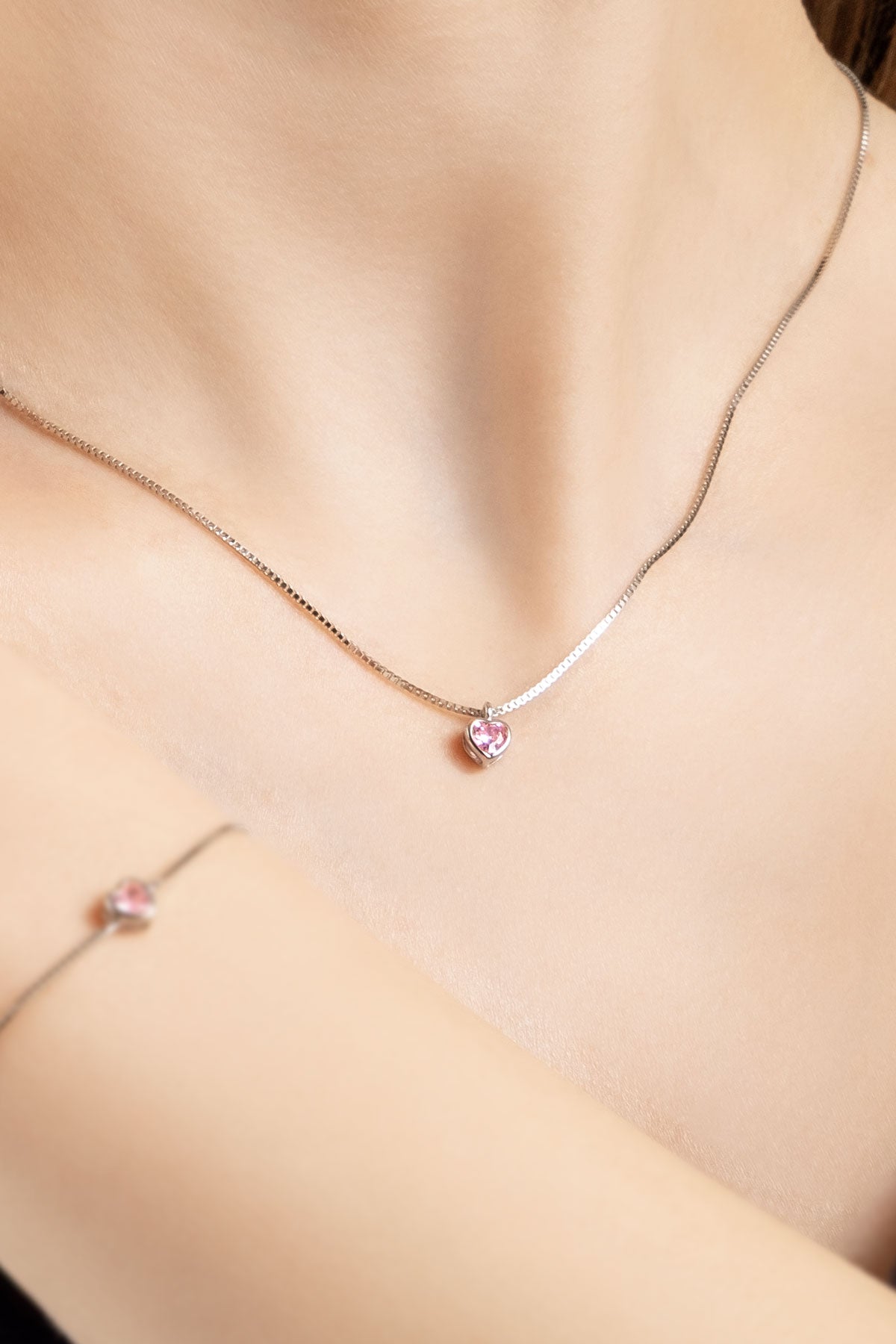 Romantik Aşk 18 Ayar Beyaz Altın Kaplama 43 Cm Gümüş Kalp Kolye 5151810399