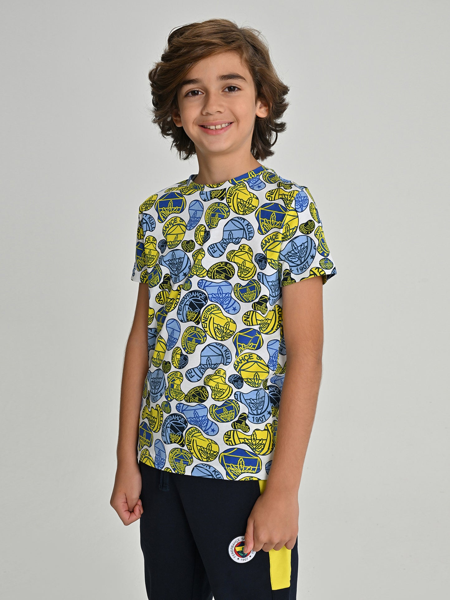 Fenerbahçe Beyaz Tribün Logo Pattern Çocuk Tshirt