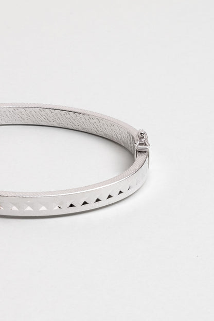 Italyan Tasarım 18 Ayar Beyaz Altın Kaplama Gümüş Kelepçe Bileklik 5154489999