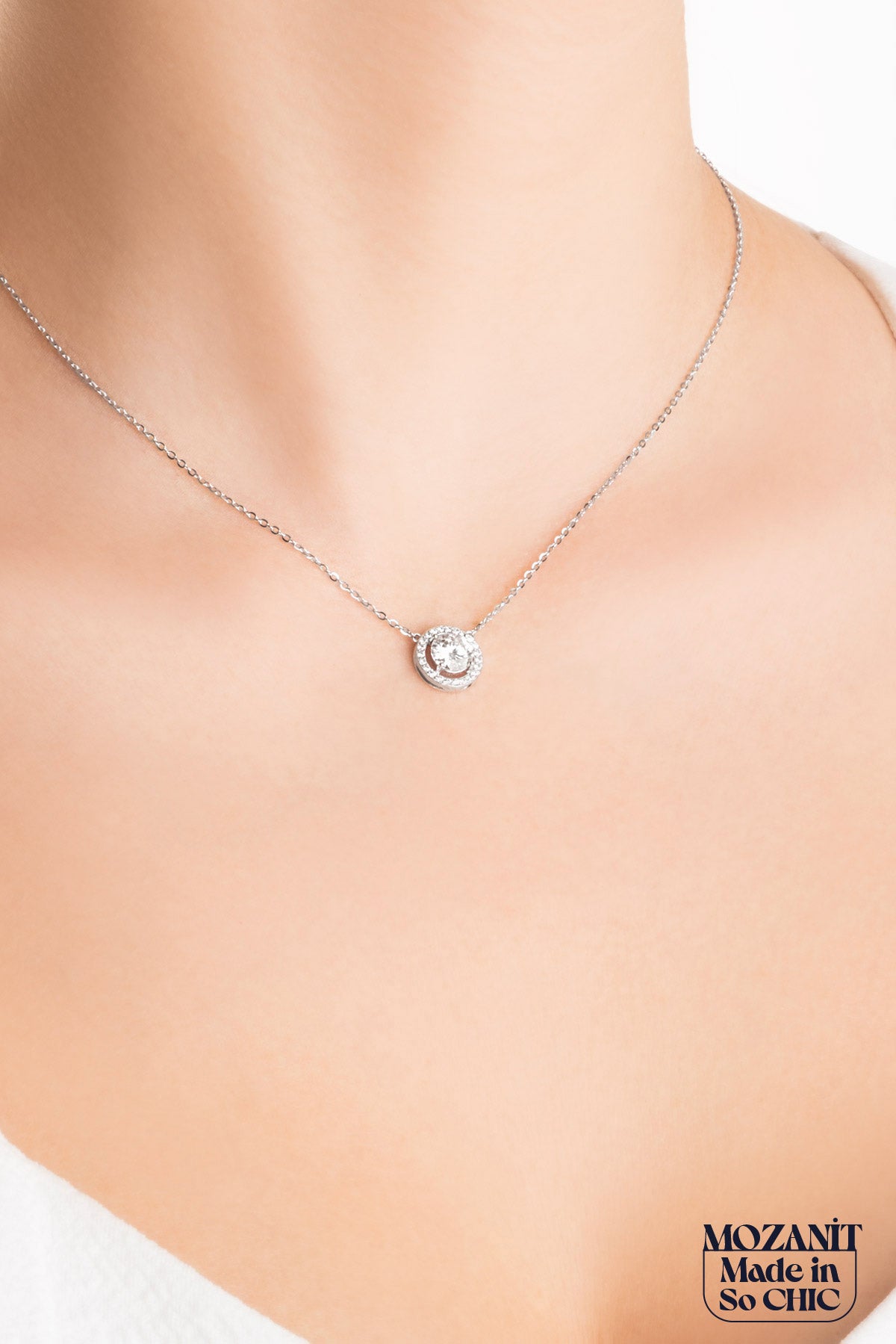 Mozanit Taşlı 18 Ayar Beyaz Altın Kaplama 45 Cm Gümüş Kolye 5159050199