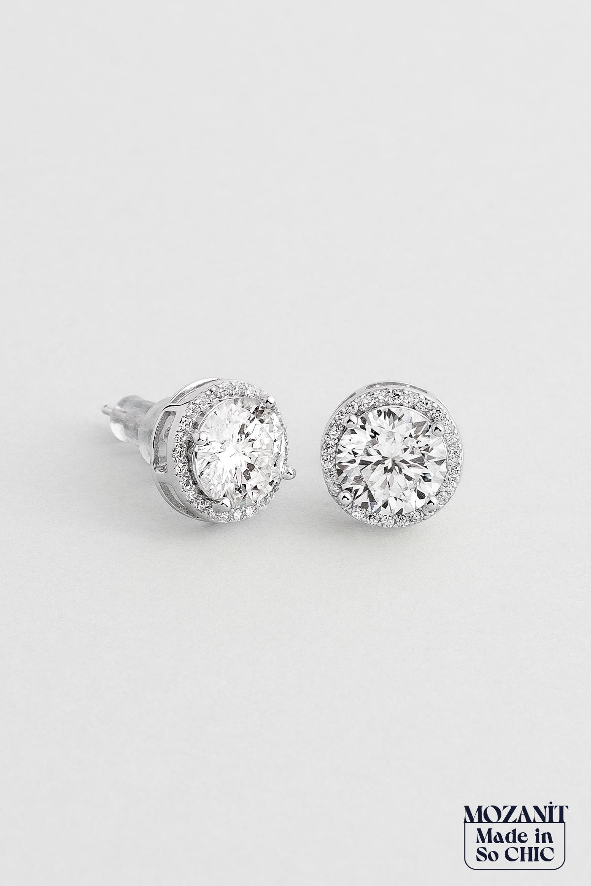 Berrak Mozanit 18 Ayar Beyaz Altın Kaplama Gümüş Küpe 5159060199