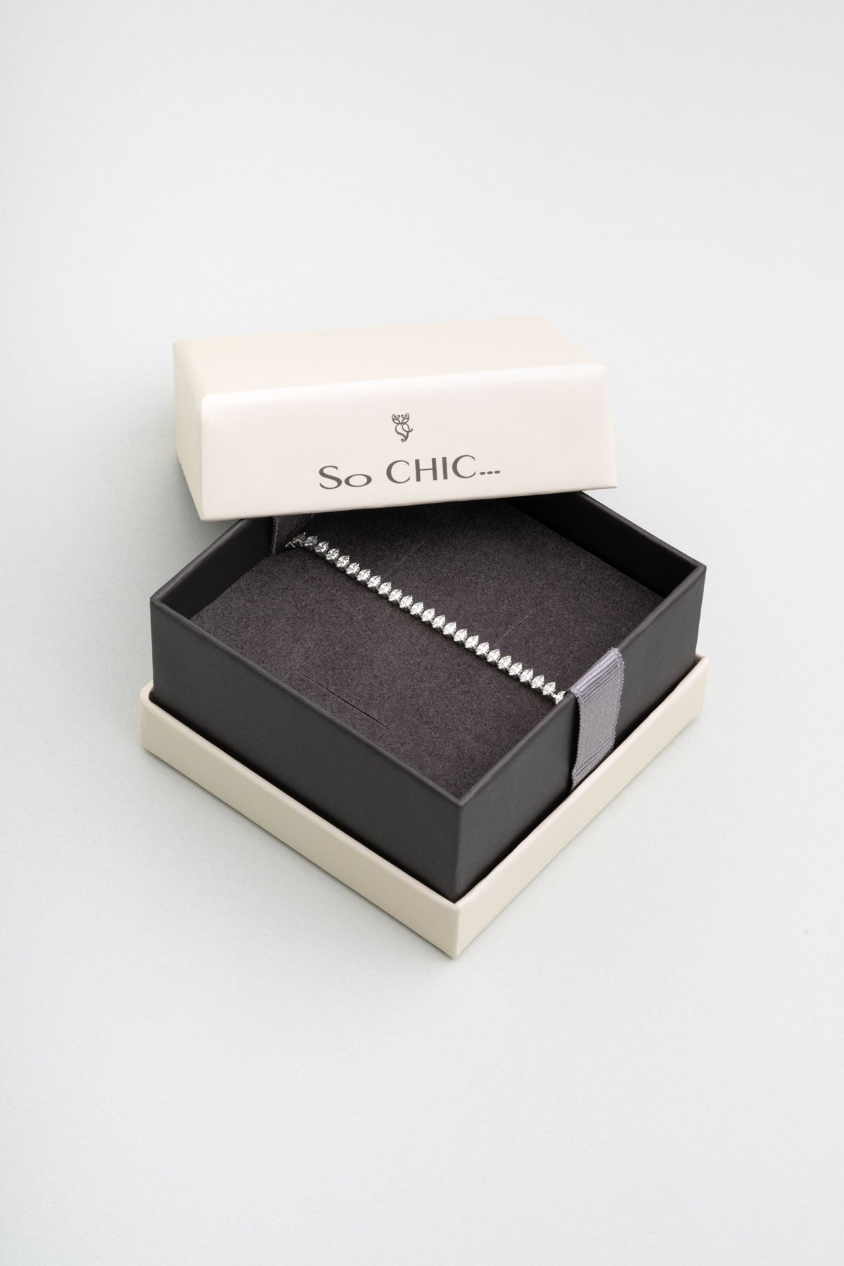 Modern Tasarım 18 Ayar Beyaz Altın Kaplama Ayarlanabilir Gümüş Su Yolu Bileklik 5160860199