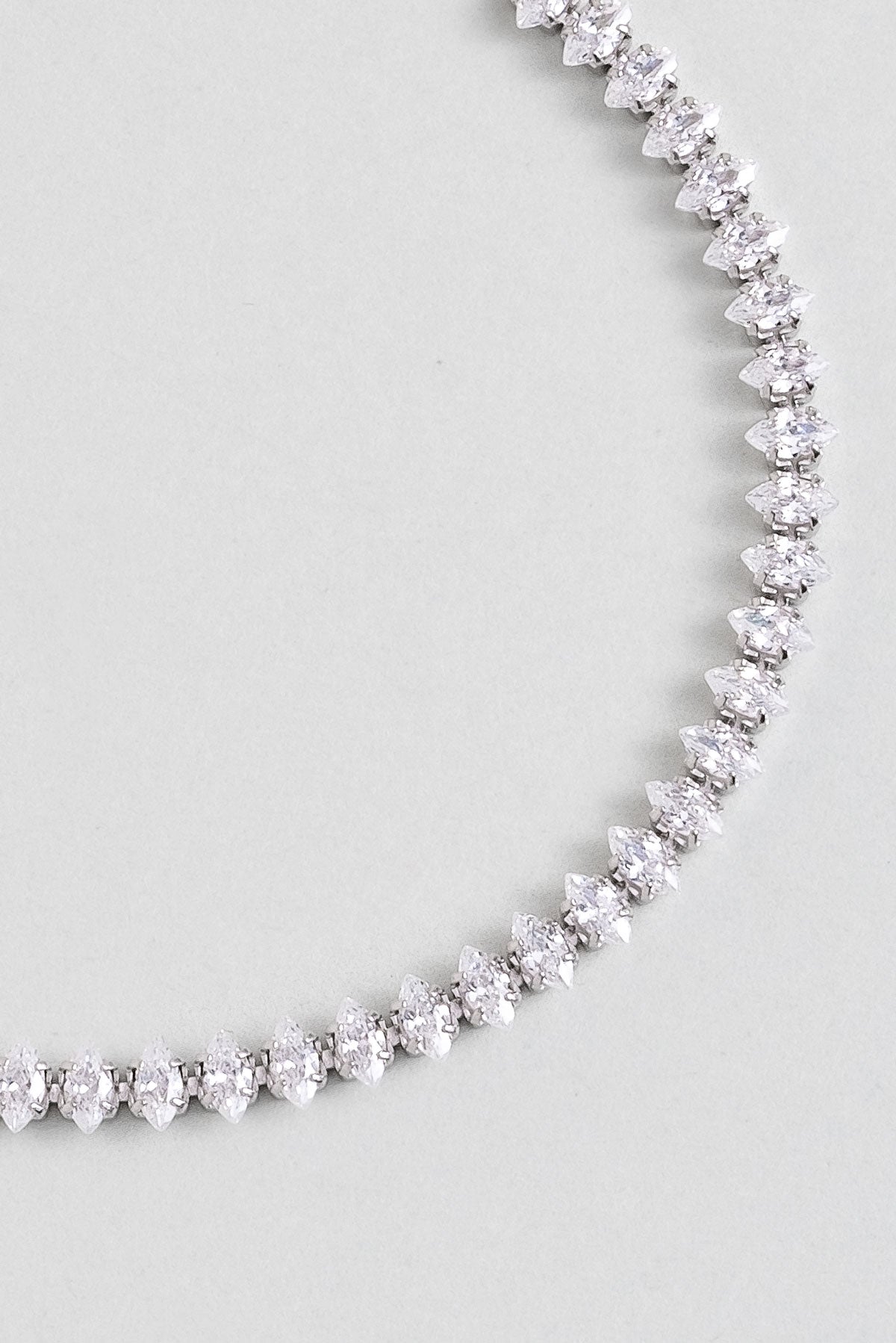 Modern Tasarım 18 Ayar Beyaz Altın Kaplama Ayarlanabilir Gümüş Su Yolu Bileklik 5160860199