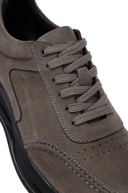 Erkek Gri Bağcıklı Kalın Tabanlı Nubuk Deri Sneaker