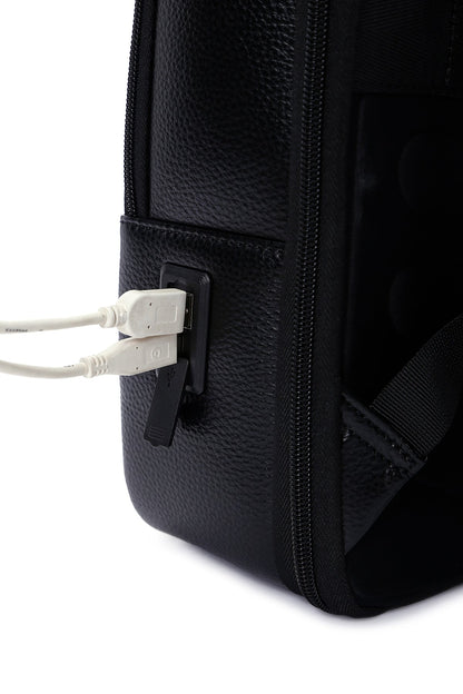 D-pack Erkek Siyah Teknolojik Sırt Çantası