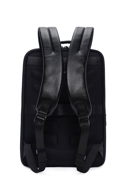D-pack Erkek Siyah Teknolojik Sırt Çantası
