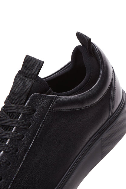 Erkek Siyah Bağcıklı Kalın Tabanlı Deri Sneaker