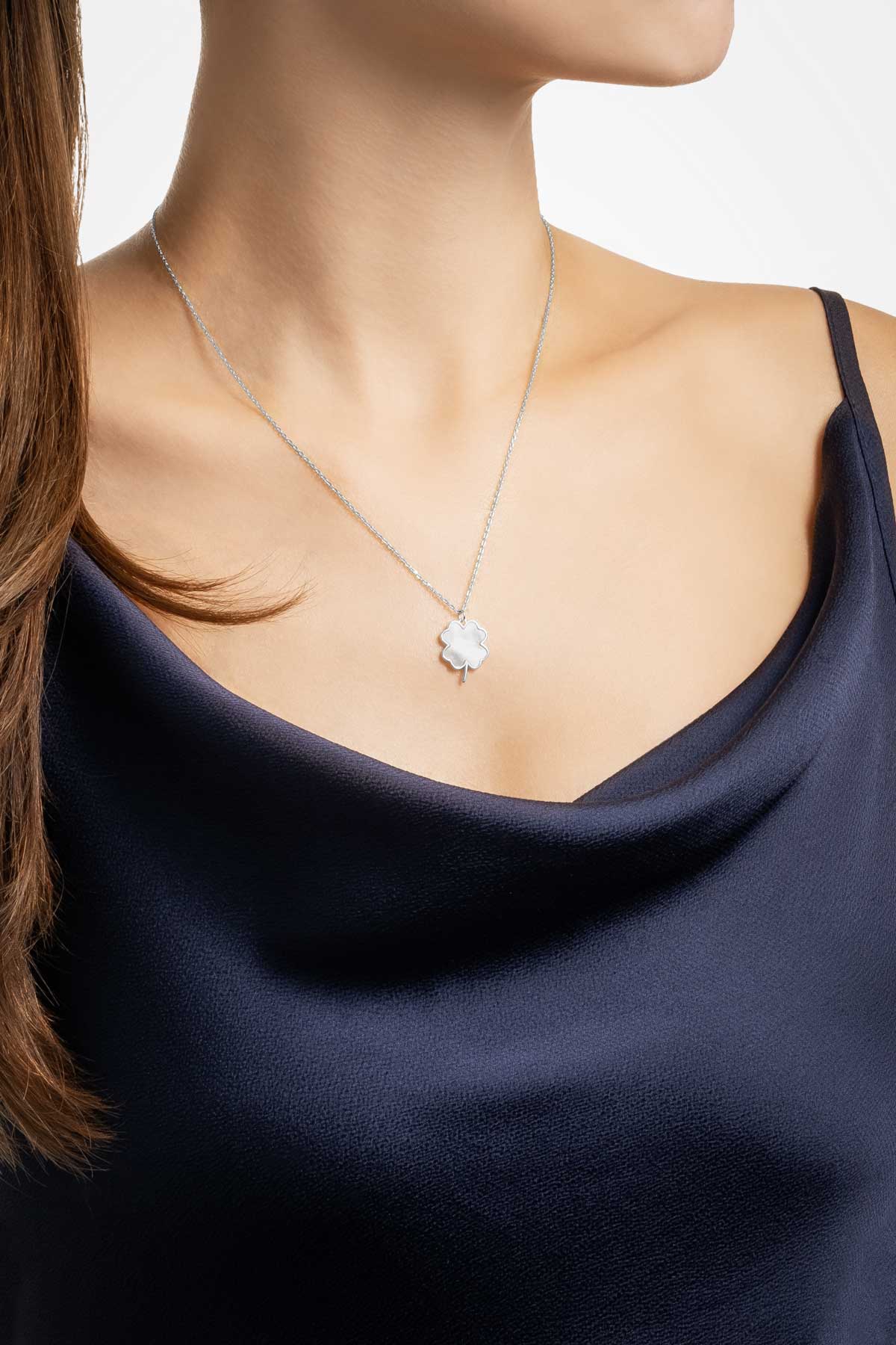 Dört Yapraklı Yonca 18 Ayar Beyaz Altın Kaplama 45 Cm Gümüş Şans Kolye 5163754699