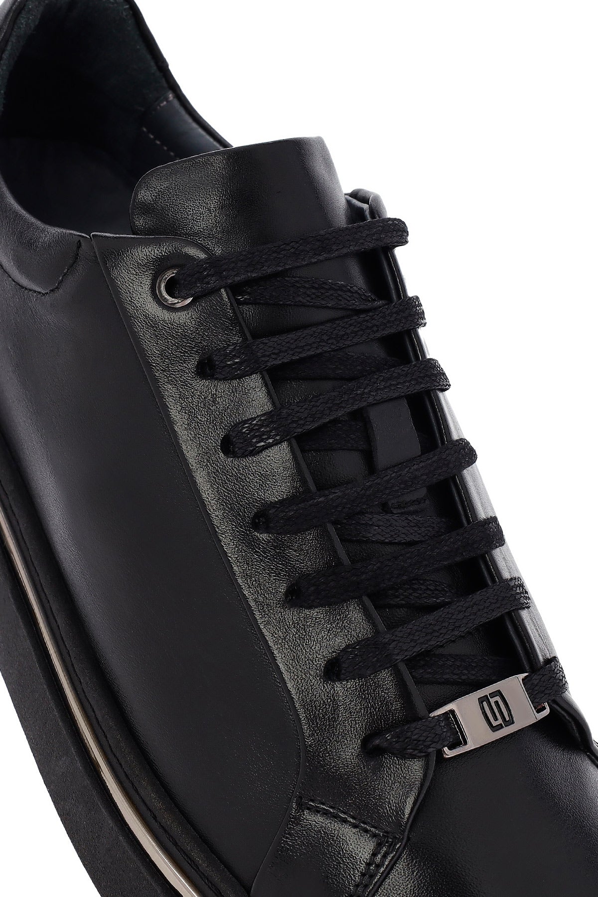 Erkek Siyah Bağcıklı Deri Sneaker