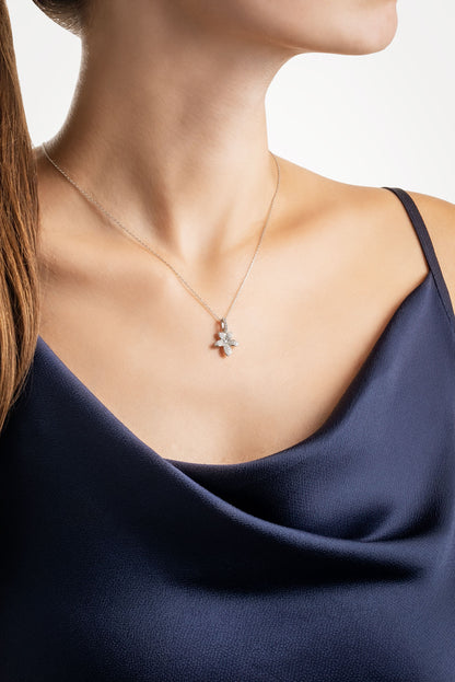 Işıltılı Çiçek 18 Ayar Beyaz Altın Kaplama 45 Cm Gümüş Kolye 5164930199