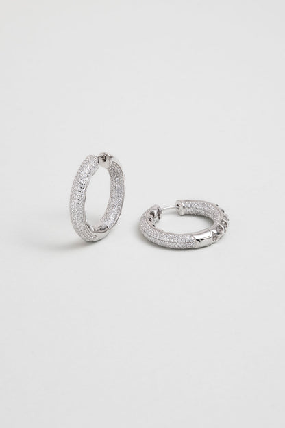 Klasik 18 Ayar Beyaz Altın Kaplama Gümüş Halka Küpe 5165990199